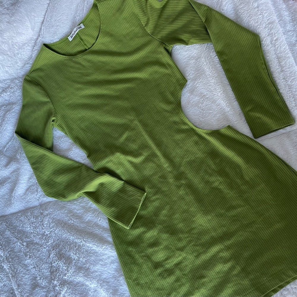 reformation green cut out dress 🍵